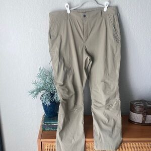 Columbia Men's Tan Outdoor Chinos